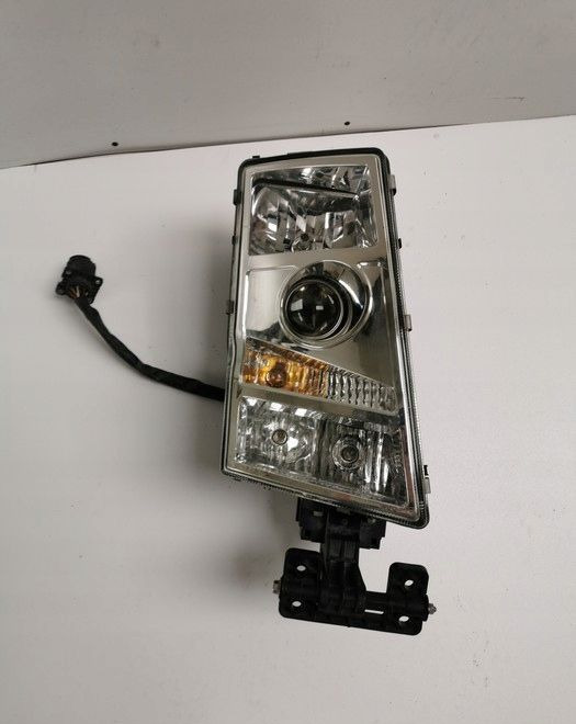 LAMPA VOLVO FH12 fh13 ORYGINAŁ PRAWA. - Farol dianteira: foto 1 LAMPA VOLVO FH12 fh13 ORYGINAŁ PRAWA. - Farol dianteira: foto 1