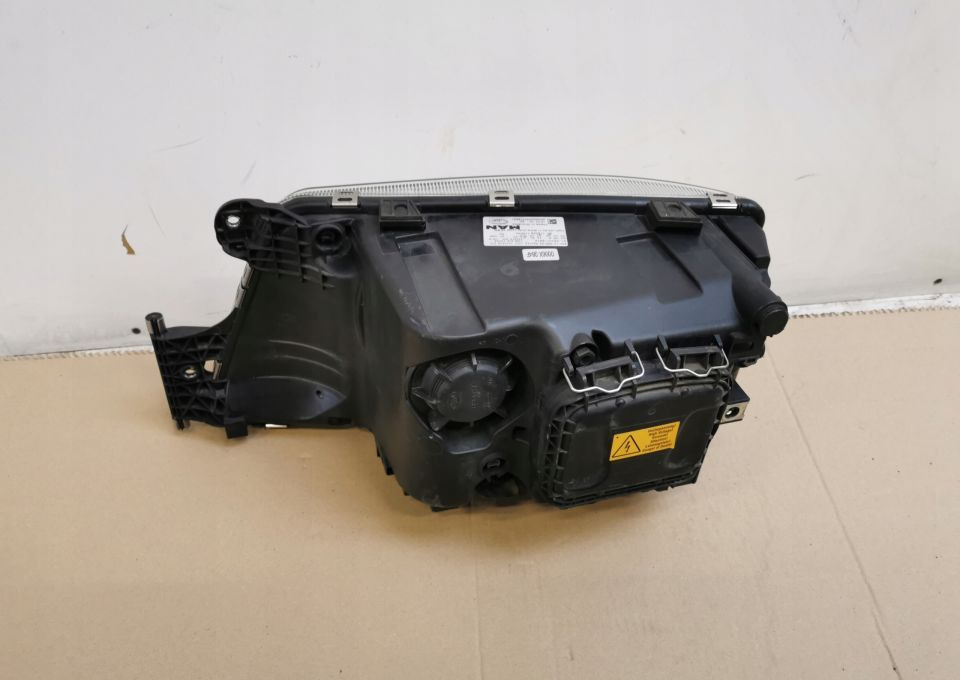 LAMPA XENON MAN TGX TGS RH.ORYGINAŁ LIFT MOCNY LED - Farol dianteira por Camião: foto 3 LAMPA XENON MAN TGX TGS RH.ORYGINAŁ LIFT MOCNY LED - Farol dianteira por Camião: foto 3