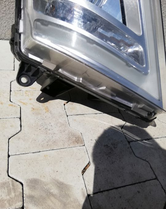 LAMPA XENON VOLVO FH4 FH 4 FM RH ORYGINAŁ - Farol dianteira: foto 3 LAMPA XENON VOLVO FH4 FH 4 FM RH ORYGINAŁ - Farol dianteira: foto 3