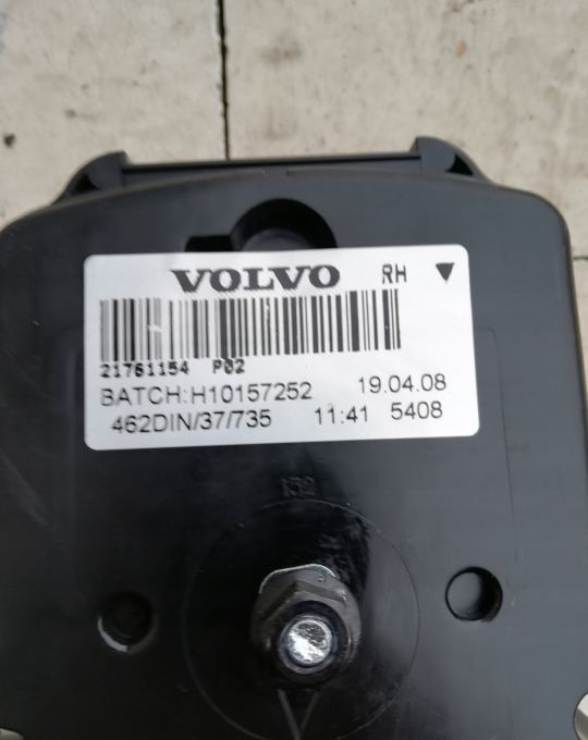 LAMPY TYL VOLVO FM FMX ORYGINAŁ KOMPLET NOWE - Farol traseiros por Camião: foto 3 LAMPY TYL VOLVO FM FMX ORYGINAŁ KOMPLET NOWE - Farol traseiros por Camião: foto 3
