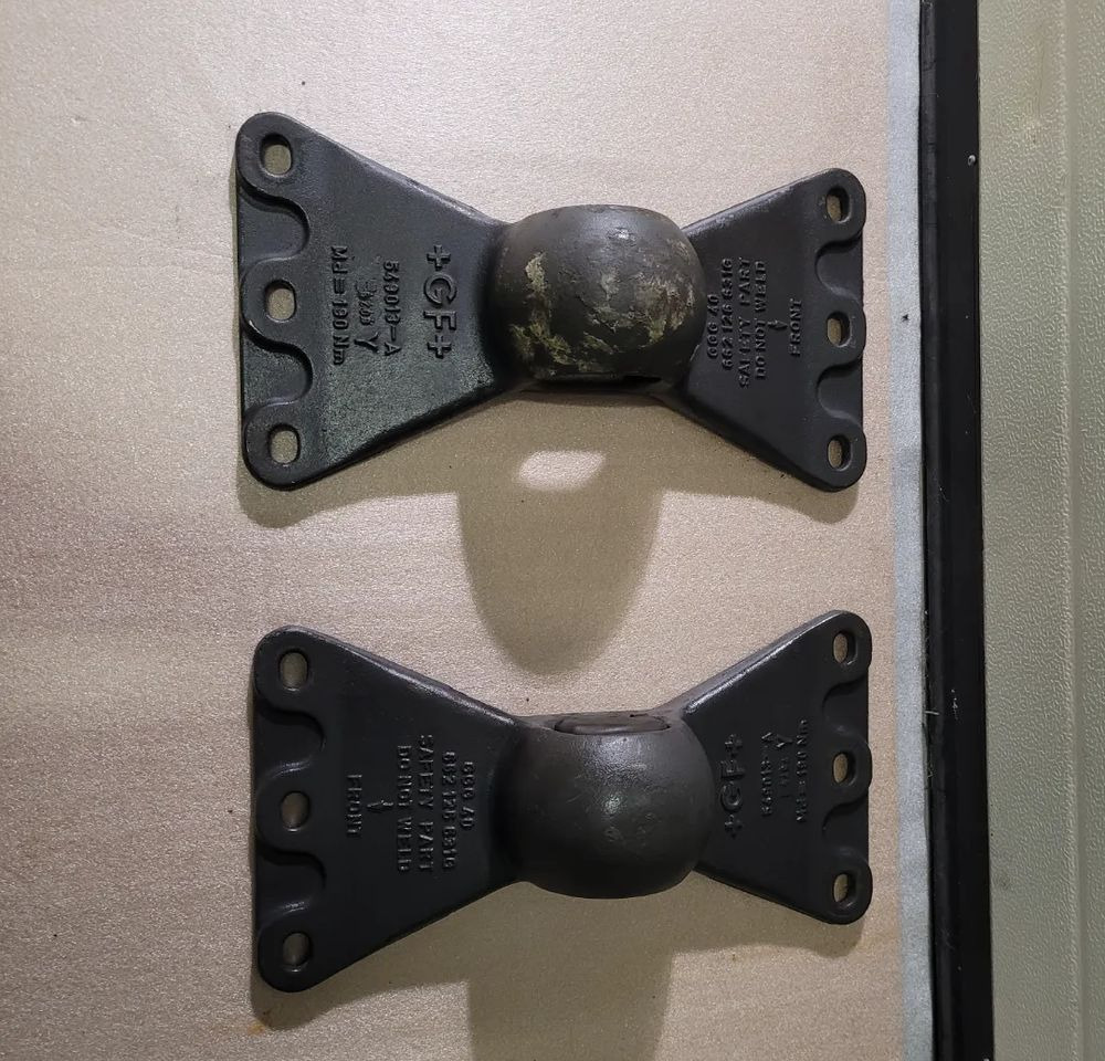 ŁAPY MOCOWANIE SIODŁA Gf 662 126 631 G - Quinta-roda por Camião: foto 1 ŁAPY MOCOWANIE SIODŁA Gf 662 126 631 G - Quinta-roda por Camião: foto 1