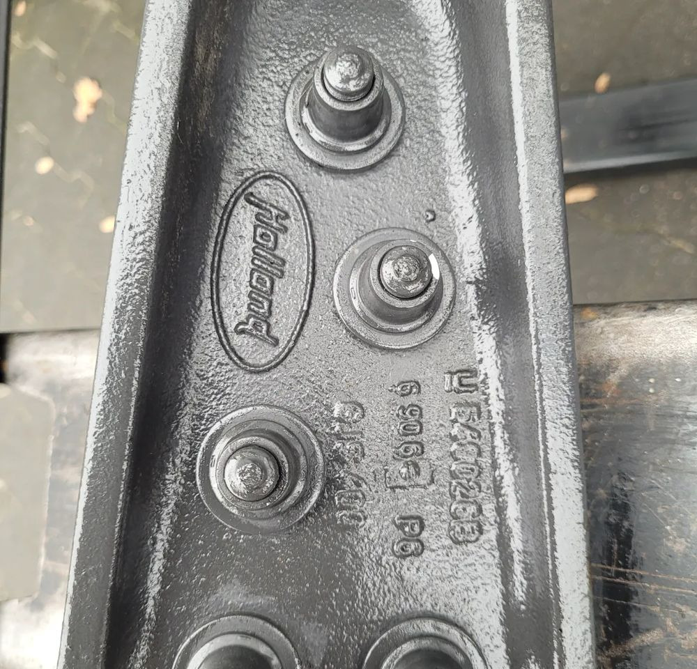 ŁAPY MOCOWANIE SIODLA VOLVO HOLLAND 126239C - Quinta-roda por Camião: foto 4 ŁAPY MOCOWANIE SIODLA VOLVO HOLLAND 126239C - Quinta-roda por Camião: foto 4