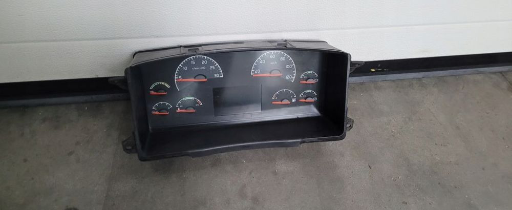 LICZNIK VOLVO FH FM 20543470 - Painel de instrumentos por Camião: foto 1 LICZNIK VOLVO FH FM 20543470 - Painel de instrumentos por Camião: foto 1
