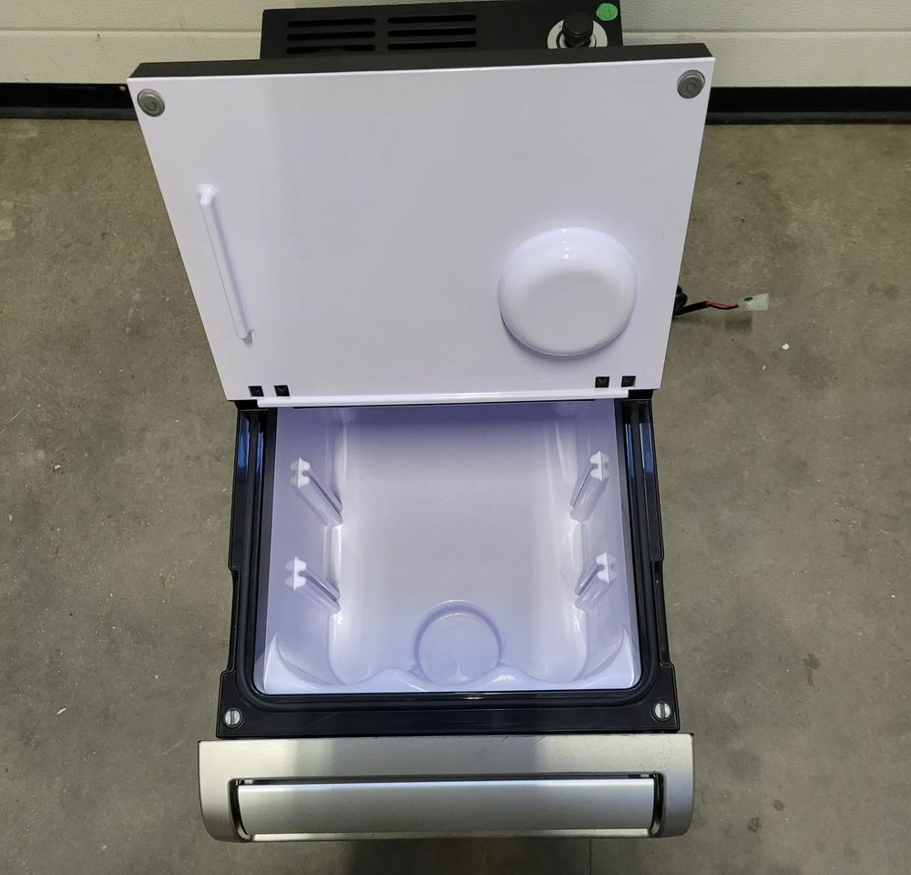 LODÓWKA DAF XF 106 LIFT 2133309 - Carroceria e exterior por Camião: foto 4 LODÓWKA DAF XF 106 LIFT 2133309 - Carroceria e exterior por Camião: foto 4