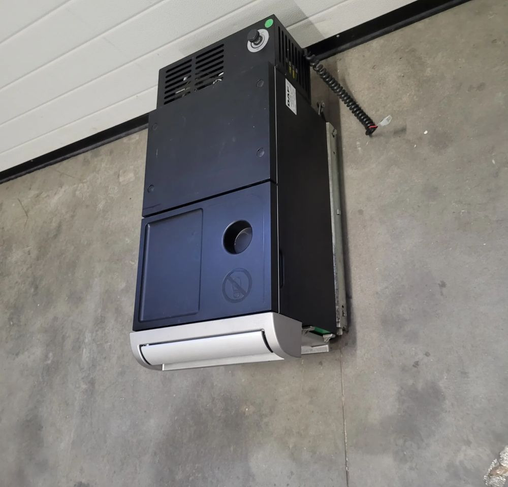 LODÓWKA DAF XF 106 LIFT 2133309 - Carroceria e exterior por Camião: foto 2 LODÓWKA DAF XF 106 LIFT 2133309 - Carroceria e exterior por Camião: foto 2