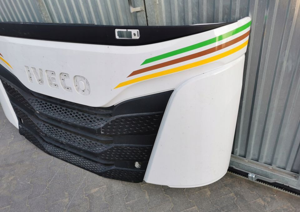 MASKA ATRAPA IVECO S WAY NOWY MODEL - Capô: foto 4 MASKA ATRAPA IVECO S WAY NOWY MODEL - Capô: foto 4