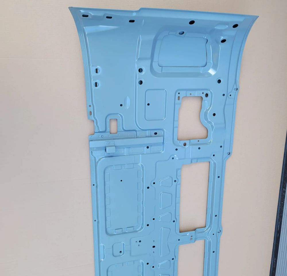 MASKA ATRAPA VOLVO FH4 NOWY ORYGINAŁ CHWALIM116 - Capô por Camião: foto 4 MASKA ATRAPA VOLVO FH4 NOWY ORYGINAŁ CHWALIM116 - Capô por Camião: foto 4