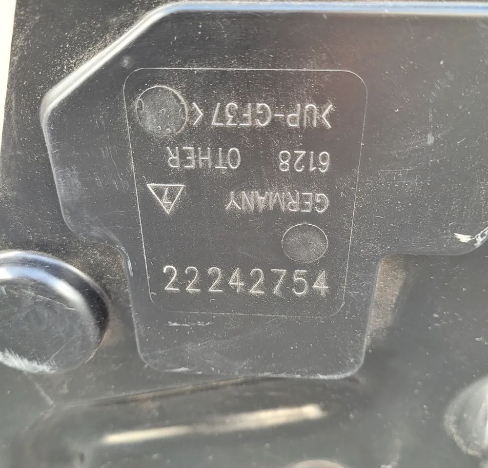 MISKA OLEJOWA RENAULT RANGE T 22242776 - Motor por Camião: foto 5 MISKA OLEJOWA RENAULT RANGE T 22242776 - Motor por Camião: foto 5