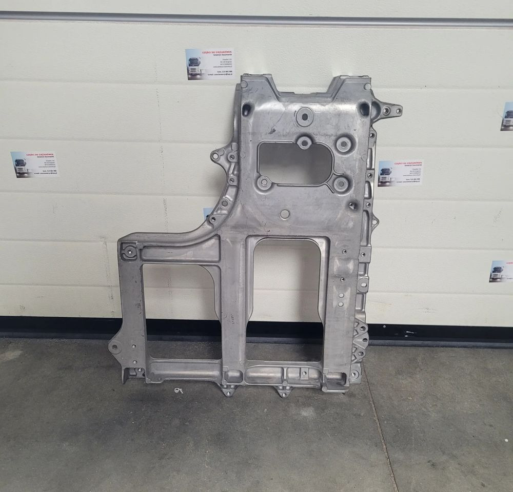 MOCOWANIE BLOTNIKA WSPORNIK MAN TG3 TGS NM 81.61243-0216 - Para-lama por Camião: foto 2 MOCOWANIE BLOTNIKA WSPORNIK MAN TG3 TGS NM 81.61243-0216 - Para-lama por Camião: foto 2