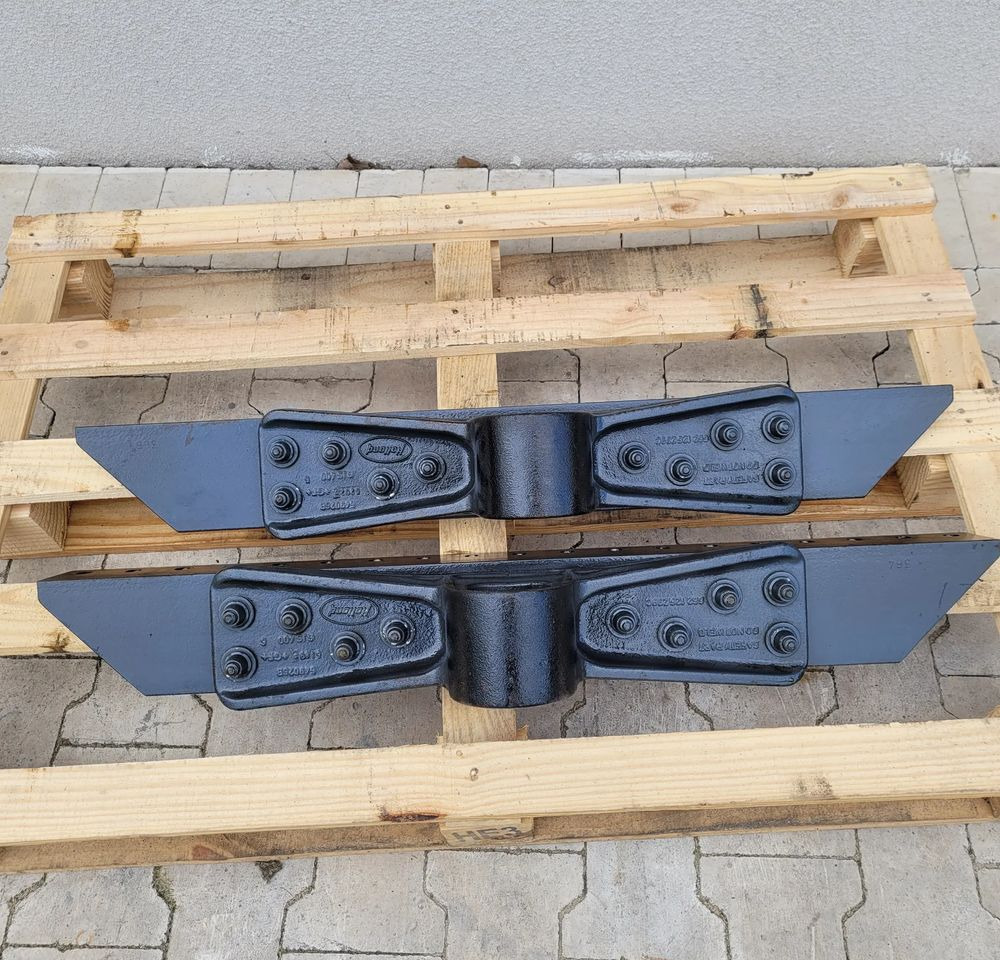 MOCOWANIE SIODŁA VOLVO FH RENAULT HOLAND - Quinta-roda por Camião: foto 1 MOCOWANIE SIODŁA VOLVO FH RENAULT HOLAND - Quinta-roda por Camião: foto 1