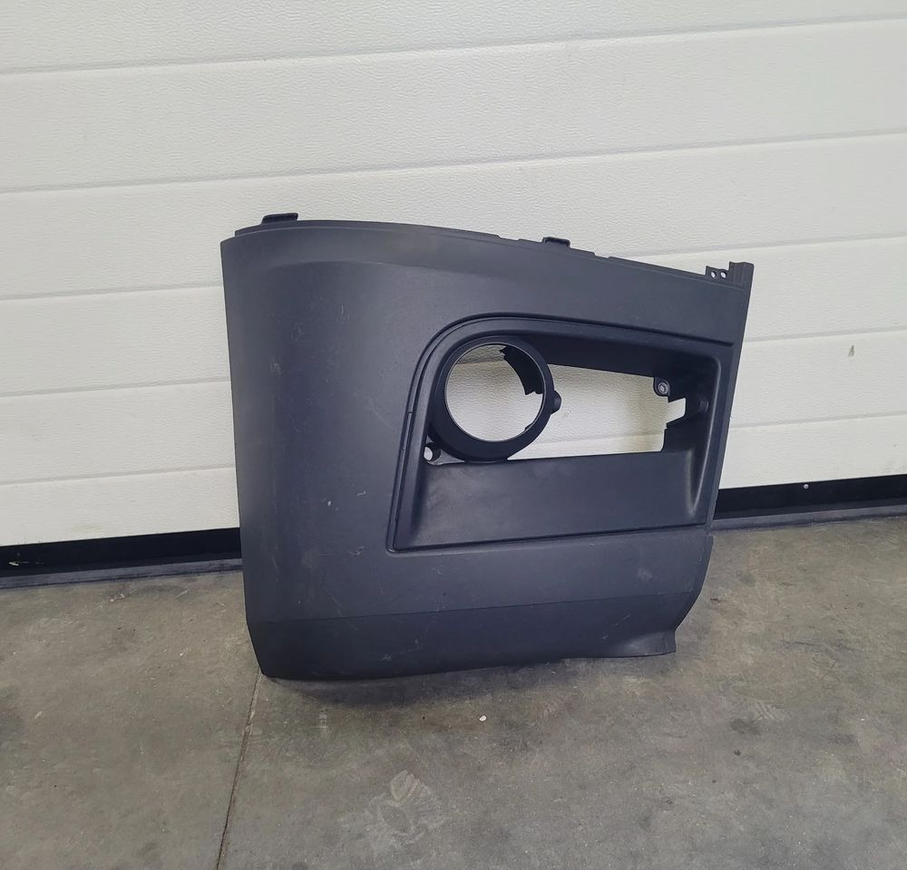 NAROŻNIK ZDERZAK ACTROS MP4 RH LIFT - Canto do pára-choque por Camião: foto 1 NAROŻNIK ZDERZAK ACTROS MP4 RH LIFT - Canto do pára-choque por Camião: foto 1