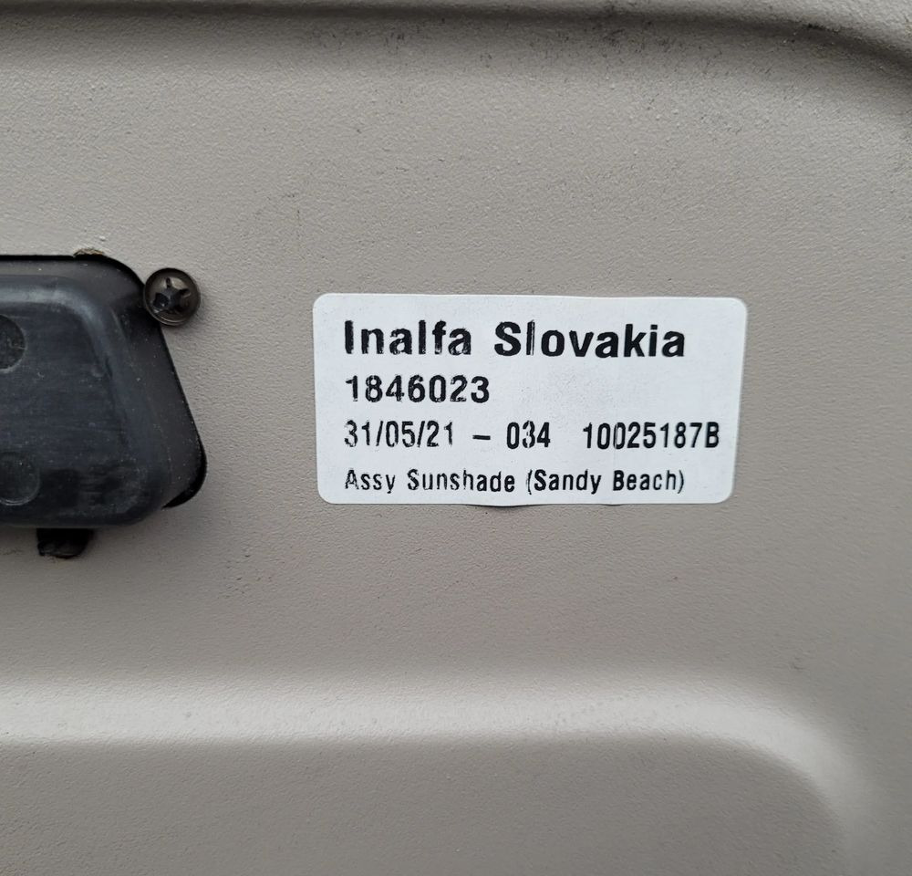 OSŁONA MASKOWINA SZYBERDACH DAF XF 106 1846023 CHWALIM116 - Carroceria e exterior por Camião: foto 3 OSŁONA MASKOWINA SZYBERDACH DAF XF 106 1846023 CHWALIM116 - Carroceria e exterior por Camião: foto 3