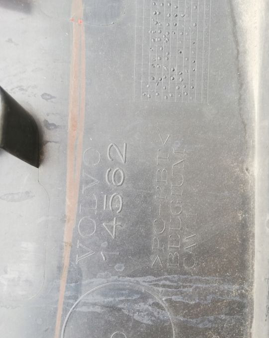 PODSZYBIE VOLVO FH4 ORYGINAŁ - Vidro e peças por Camião: foto 4 PODSZYBIE VOLVO FH4 ORYGINAŁ - Vidro e peças por Camião: foto 4