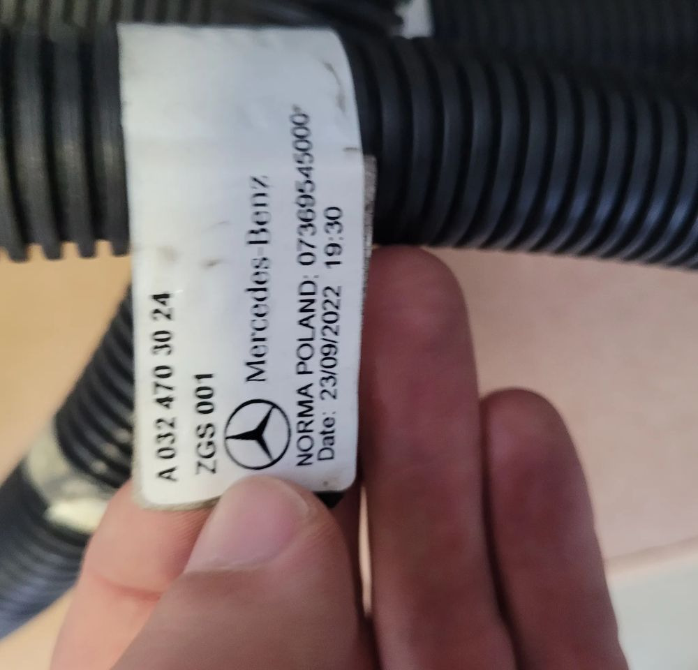 PRZEWODY AD BULE MERCEDES ACTROS MP4 MP5 A0324703024 - Sistema de escape por Camião: foto 2 PRZEWODY AD BULE MERCEDES ACTROS MP4 MP5 A0324703024 - Sistema de escape por Camião: foto 2