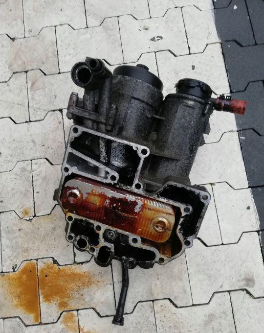 Podstawa obudowa filtra oleju TGX TGS E4 d20 d26 - Filtro de óleo por Camião: foto 2 Podstawa obudowa filtra oleju TGX TGS E4 d20 d26 - Filtro de óleo por Camião: foto 2