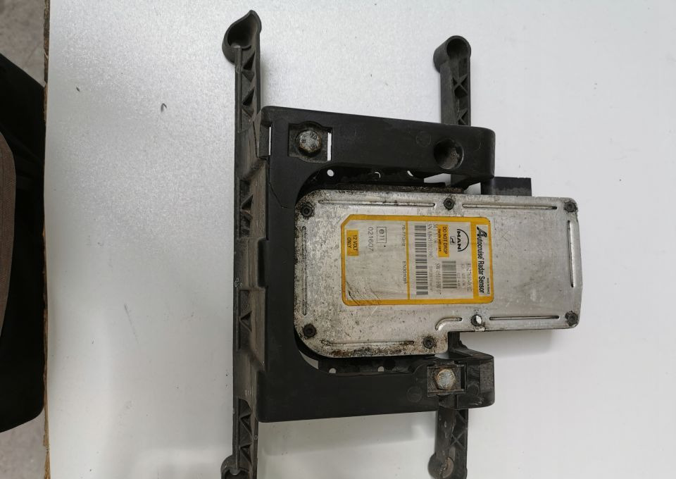 RADAR DYSTRONIK MAN 81.27610-0012 - Sensor por Camião: foto 1 RADAR DYSTRONIK MAN 81.27610-0012 - Sensor por Camião: foto 1