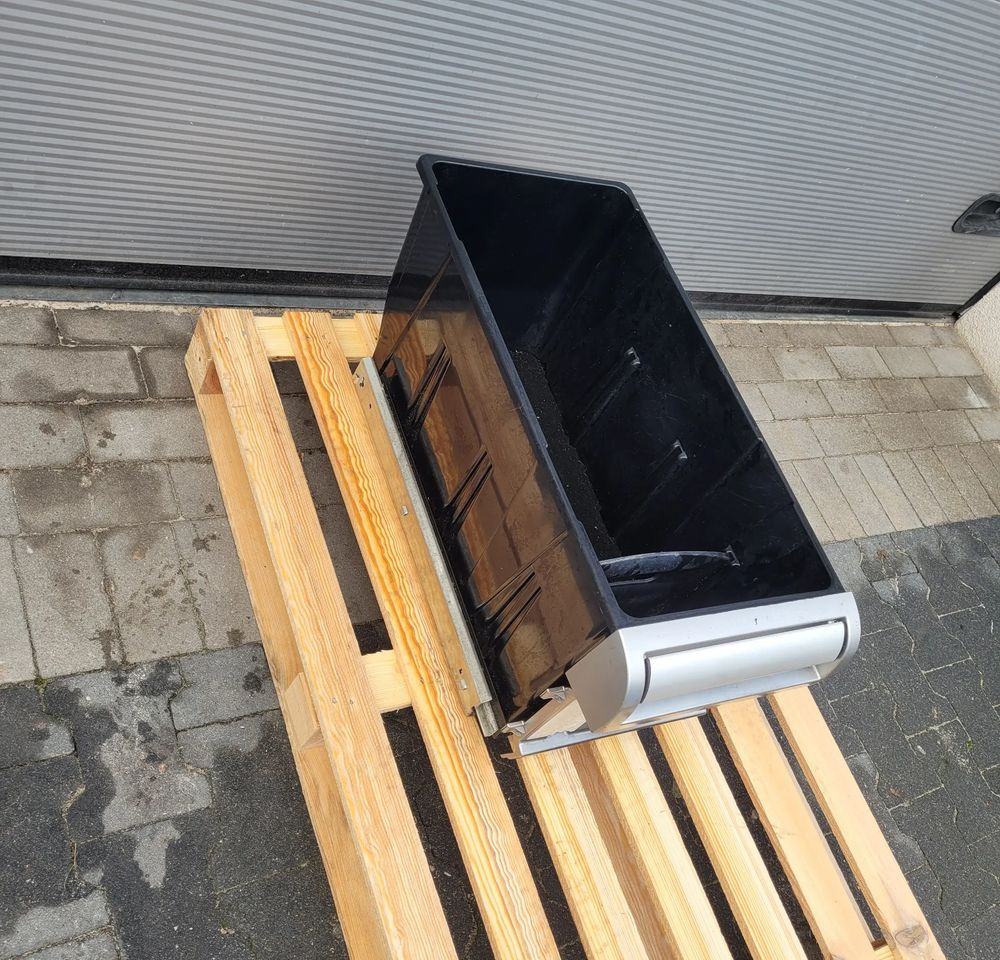 SCHOWEK BOX DAF XF 106 LIFT ORYGINAŁ CHWALIM116 - Cabine e interior por Camião: foto 3 SCHOWEK BOX DAF XF 106 LIFT ORYGINAŁ CHWALIM116 - Cabine e interior por Camião: foto 3