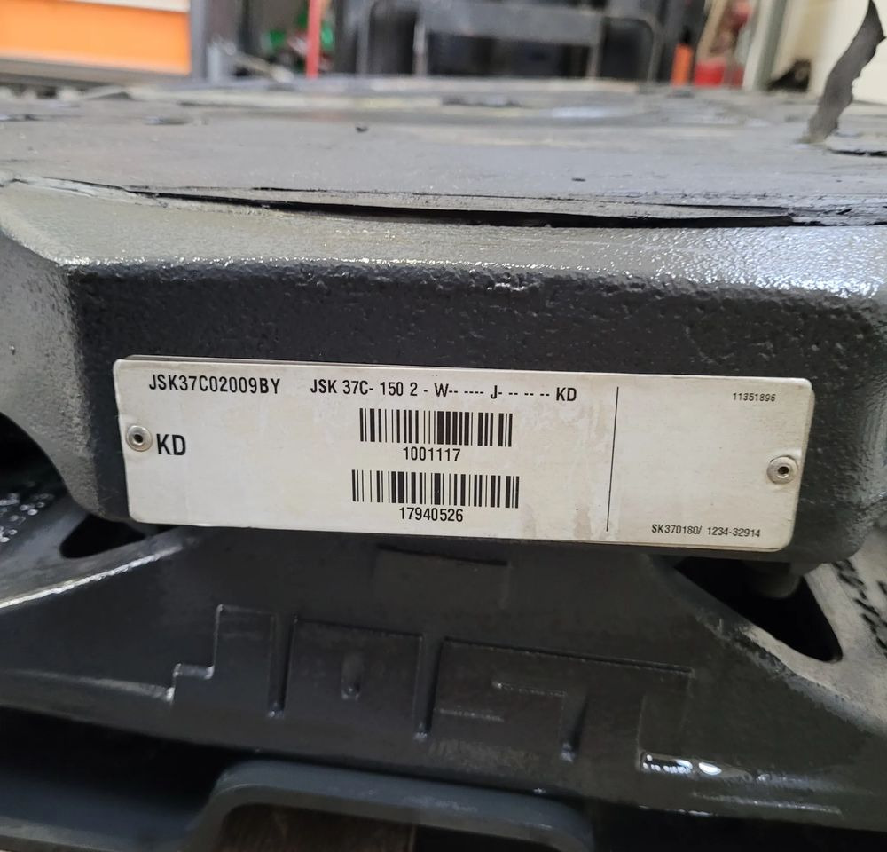 SIODŁO JOST DAF XG XF NOWY MODEL JSK37C-150 - Quinta-roda por Camião: foto 4 SIODŁO JOST DAF XG XF NOWY MODEL JSK37C-150 - Quinta-roda por Camião: foto 4