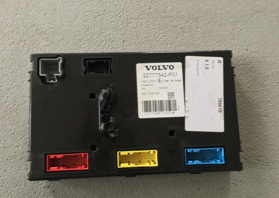 STEROWNIK KOMPUTER VOLVO 73701453 24V VMCU/FRC E13 - Centralina electrónica por Camião: foto 2 STEROWNIK KOMPUTER VOLVO 73701453 24V VMCU/FRC E13 - Centralina electrónica por Camião: foto 2