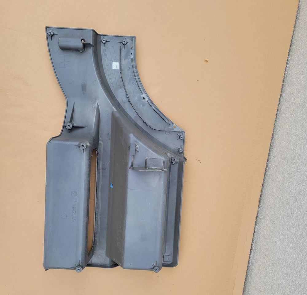 STOPNICA MERCEDES ACTROS MP3 NOWY ORYGINAŁ RH A9436663901 CHWALIM116 - Carroceria e exterior por Camião: foto 3 STOPNICA MERCEDES ACTROS MP3 NOWY ORYGINAŁ RH A9436663901 CHWALIM116 - Carroceria e exterior por Camião: foto 3