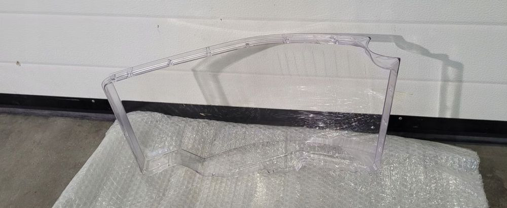 SZKLO KLOSZ LAMPY RENAULT RANGE T GAMA PRAWY - Farol dianteira: foto 2 SZKLO KLOSZ LAMPY RENAULT RANGE T GAMA PRAWY - Farol dianteira: foto 2