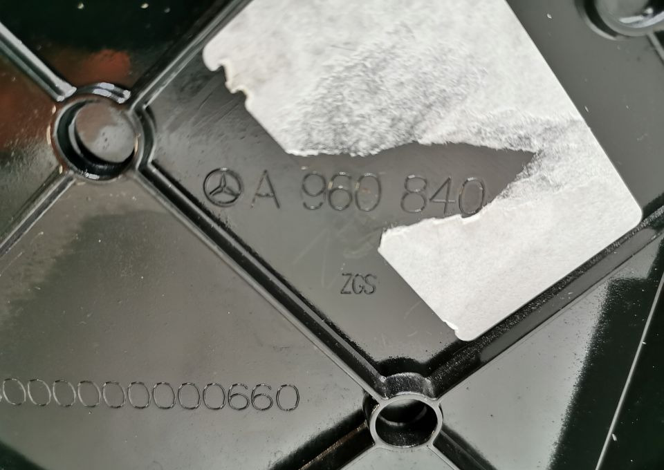Schowek na lodówkę MERCEDES ANTOS AROX MP4 - Cabine e interior por Camião: foto 3 Schowek na lodówkę MERCEDES ANTOS AROX MP4 - Cabine e interior por Camião: foto 3