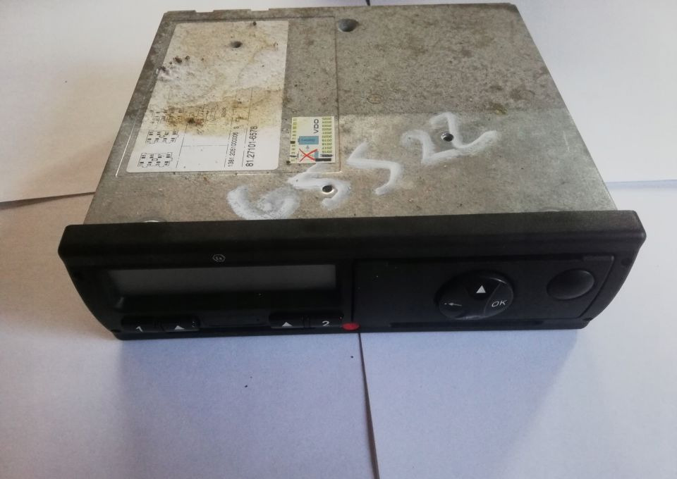 TACHOGRAF MAN TGX TGS 81.27101-6578 - Tacógrafo por Camião: foto 1 TACHOGRAF MAN TGX TGS 81.27101-6578 - Tacógrafo por Camião: foto 1