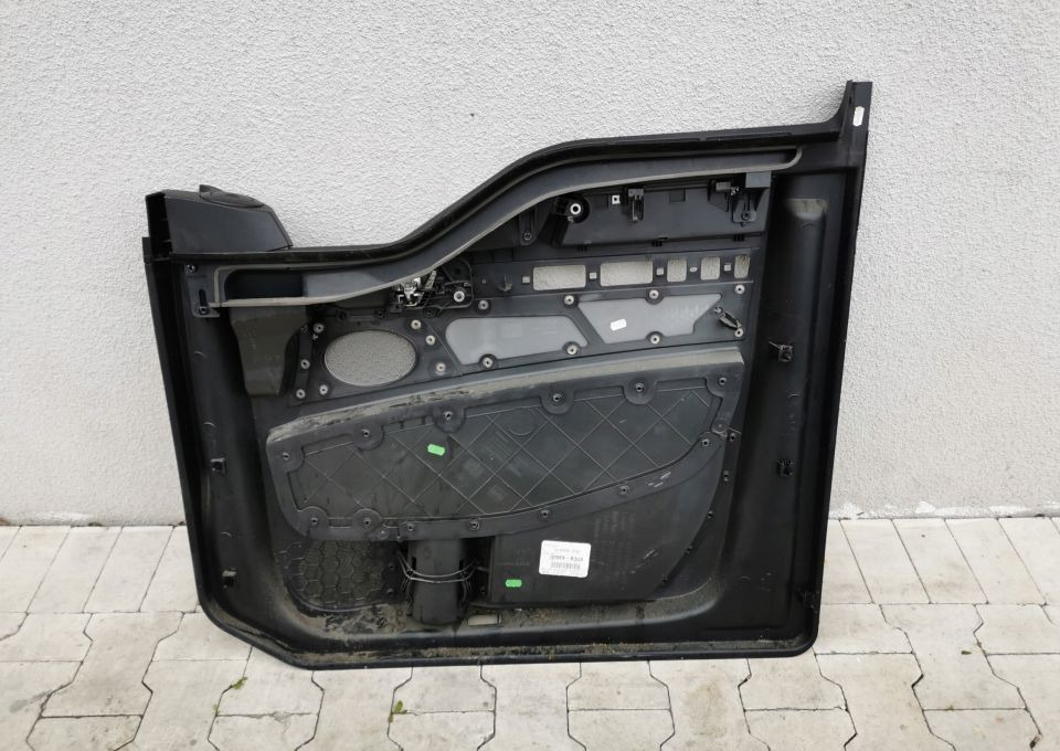 TAPICERKA DRZWI Man TGX LH LIFT ORYGINAŁ - Porta e peças por Camião: foto 4 TAPICERKA DRZWI Man TGX LH LIFT ORYGINAŁ - Porta e peças por Camião: foto 4