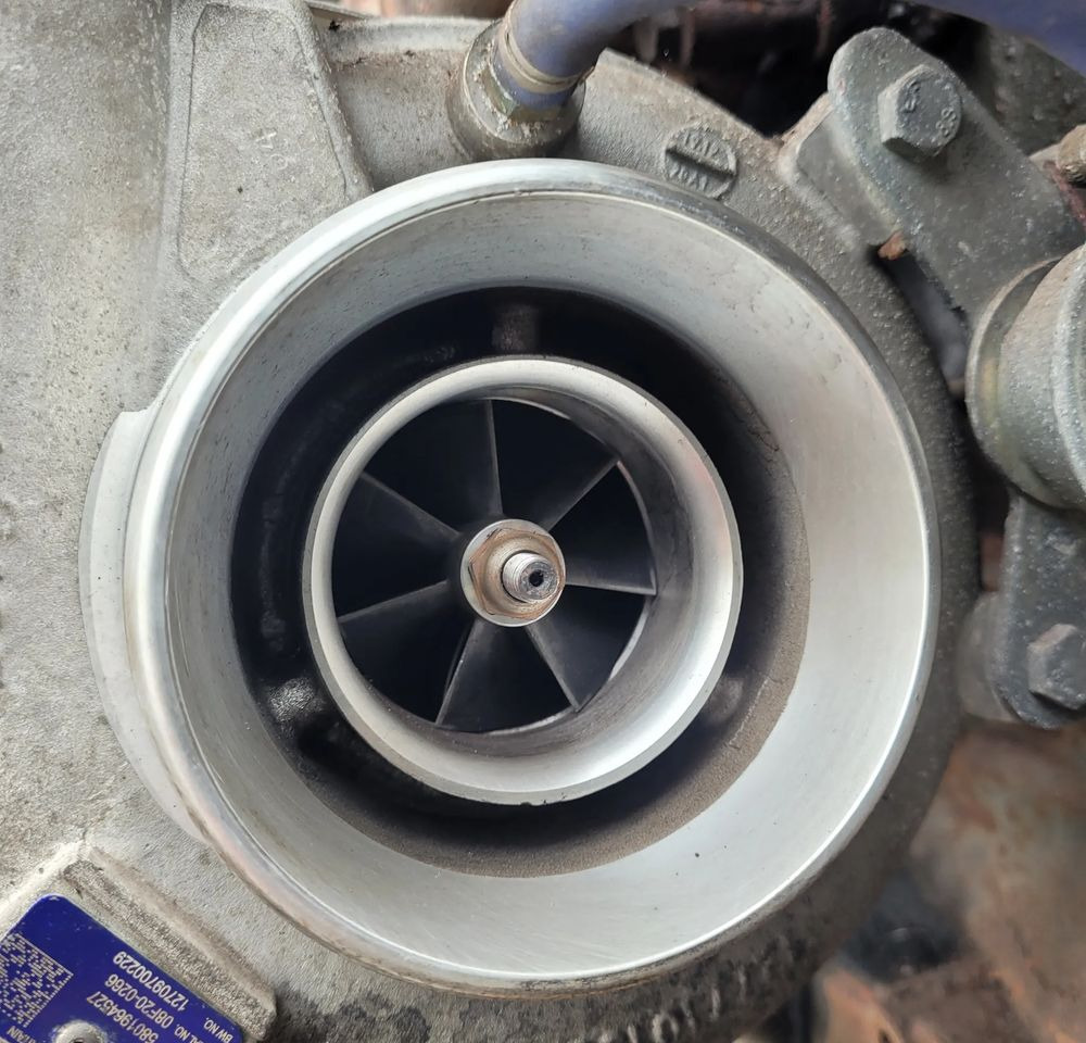TURBINA HAMULEC GÓRSKI IVECO EUROCARGO E6 5801964527,5802237817 CHWALIM116 - Motor e peças por Camião: foto 2 TURBINA HAMULEC GÓRSKI IVECO EUROCARGO E6 5801964527,5802237817 CHWALIM116 - Motor e peças por Camião: foto 2