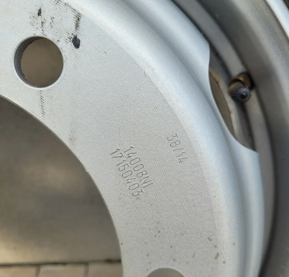 ZAPAS KOLO MIDLUM D 205/75 R17.5 LSR1+ CONTINENTAL - Roda completa por Camião: foto 3 ZAPAS KOLO MIDLUM D 205/75 R17.5 LSR1+ CONTINENTAL - Roda completa por Camião: foto 3