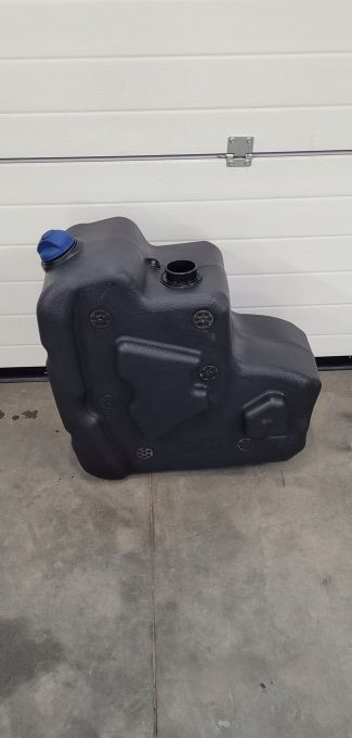 ZBIORNIK AD BLUE VOLVO FH4 21645367 - Tanque de combustível: foto 1 ZBIORNIK AD BLUE VOLVO FH4 21645367 - Tanque de combustível: foto 1