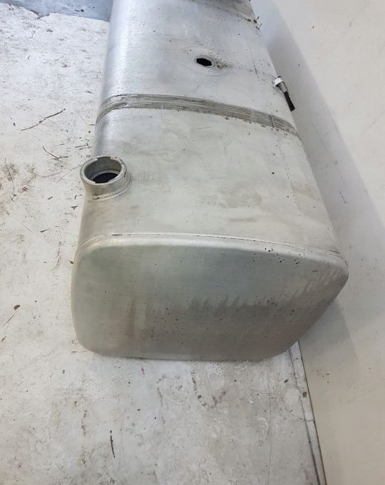 ZBIORNIK PALIWA DAF 1945568 690L 200X70X60 - Tanque de combustível por Camião: foto 3 ZBIORNIK PALIWA DAF 1945568 690L 200X70X60 - Tanque de combustível por Camião: foto 3