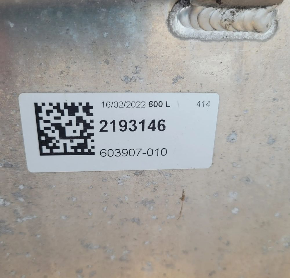 ZBIORNIK PALIWA DAF 2193146 600L 196X52X68 CHWALIM116 - Tanque de combustível por Camião: foto 4 ZBIORNIK PALIWA DAF 2193146 600L 196X52X68 CHWALIM116 - Tanque de combustível por Camião: foto 4