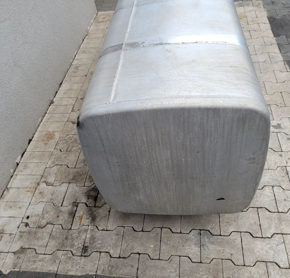 ZBIORNIK PALIWA DAF XF 1000L 225X70X70CM. - Tanque de combustível por Camião: foto 3 ZBIORNIK PALIWA DAF XF 1000L 225X70X70CM. - Tanque de combustível por Camião: foto 3