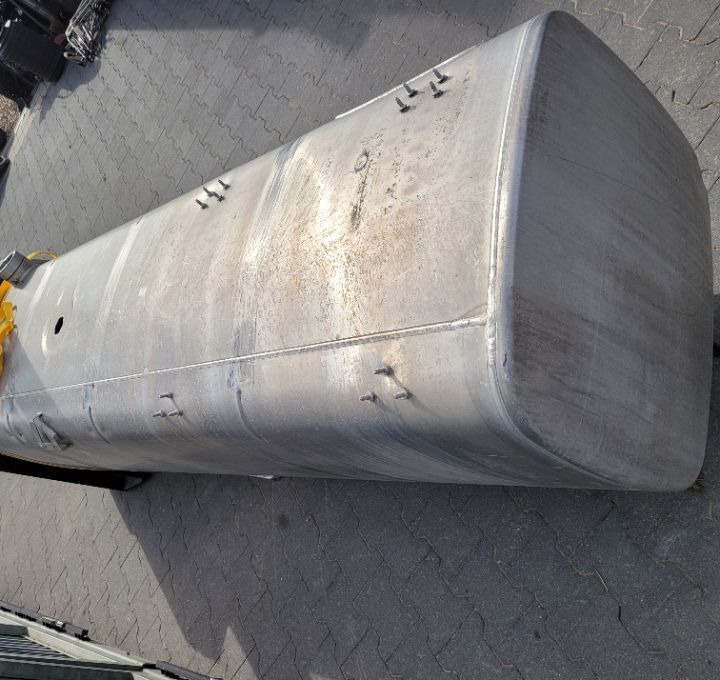 ZBIORNIK PALIWA DAF XF 106 845L 1944801 230X63X68 - Tanque de combustível por Camião: foto 2 ZBIORNIK PALIWA DAF XF 106 845L 1944801 230X63X68 - Tanque de combustível por Camião: foto 2