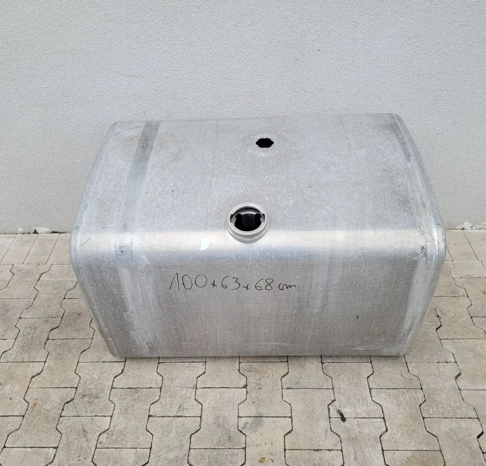 ZBIORNIK PALIWA IVECO MAN 400L 100X63X68 - Tanque de combustível por Camião: foto 1 ZBIORNIK PALIWA IVECO MAN 400L 100X63X68 - Tanque de combustível por Camião: foto 1