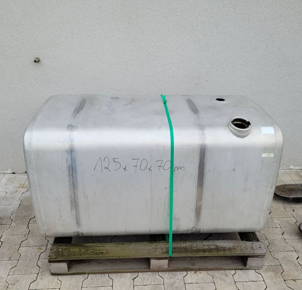 ZBIORNIK PALIWA IVECO STRALIS 560L 125X70X70 - Tanque de combustível por Camião: foto 1 ZBIORNIK PALIWA IVECO STRALIS 560L 125X70X70 - Tanque de combustível por Camião: foto 1