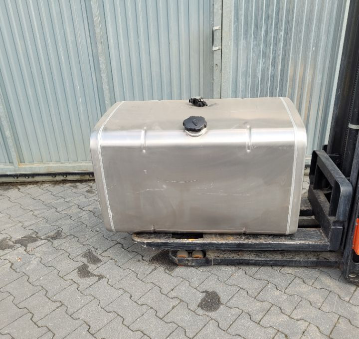 ZBIORNIK PALIWA NOWA MAN daf 450L 113X70X70CM - Tanque de combustível por Camião: foto 1 ZBIORNIK PALIWA NOWA MAN daf 450L 113X70X70CM - Tanque de combustível por Camião: foto 1