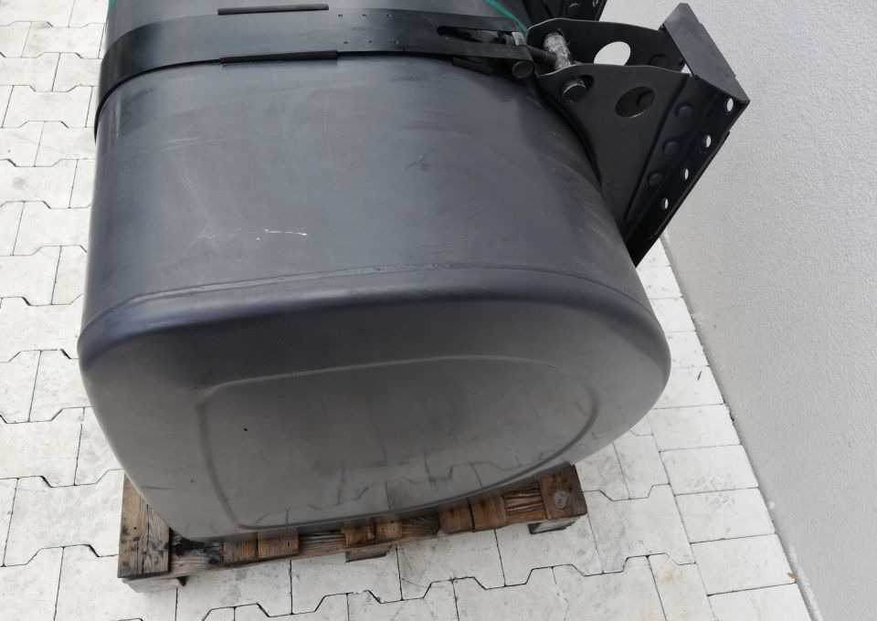 ZBIORNIK PALIWA VOLVO FH4 FH13 FMX FM 110X70CM - Tanque de combustível: foto 3 ZBIORNIK PALIWA VOLVO FH4 FH13 FMX FM 110X70CM - Tanque de combustível: foto 3
