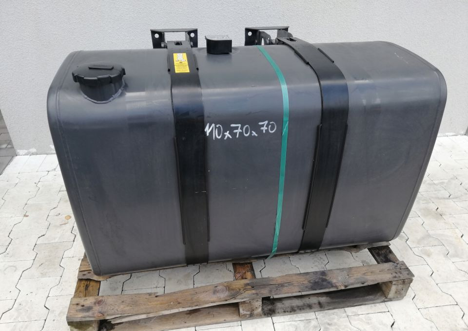 ZBIORNIK PALIWA VOLVO FH4 FH13 FMX FM 110X70CM - Tanque de combustível: foto 1 ZBIORNIK PALIWA VOLVO FH4 FH13 FMX FM 110X70CM - Tanque de combustível: foto 1