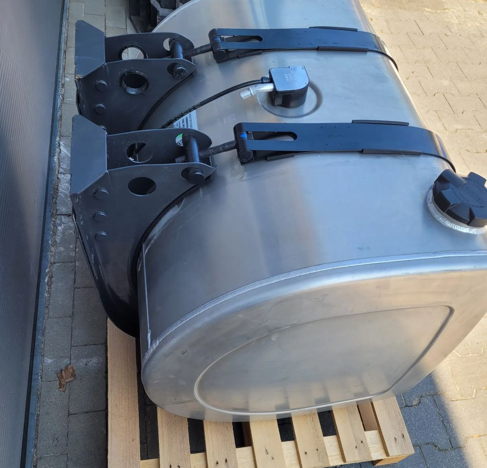 ZBIORNIK PALIWA VOLVO FH4 FH5 RENAULT 90X70X70 CM 365L 21516446 CHWALIM116 - Sistema de combustível por Camião: foto 2 ZBIORNIK PALIWA VOLVO FH4 FH5 RENAULT 90X70X70 CM 365L 21516446 CHWALIM116 - Sistema de combustível por Camião: foto 2