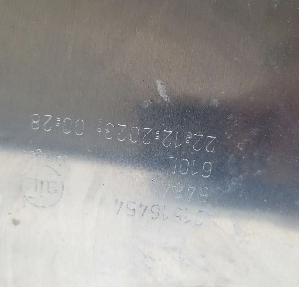 ZBIORNIK PALIWA VOLVO FH4 RENAULT 21516454 610L 150X70X70CM - Tanque de combustível por Camião: foto 4 ZBIORNIK PALIWA VOLVO FH4 RENAULT 21516454 610L 150X70X70CM - Tanque de combustível por Camião: foto 4