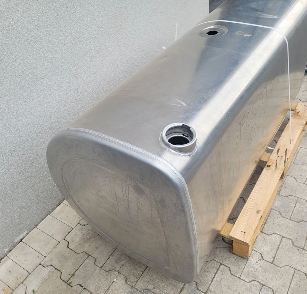 ZBIORNIK PALIWA VOLVO FH4 RENAULT 21516454 610L 150X70X70CM - Tanque de combustível por Camião: foto 3 ZBIORNIK PALIWA VOLVO FH4 RENAULT 21516454 610L 150X70X70CM - Tanque de combustível por Camião: foto 3