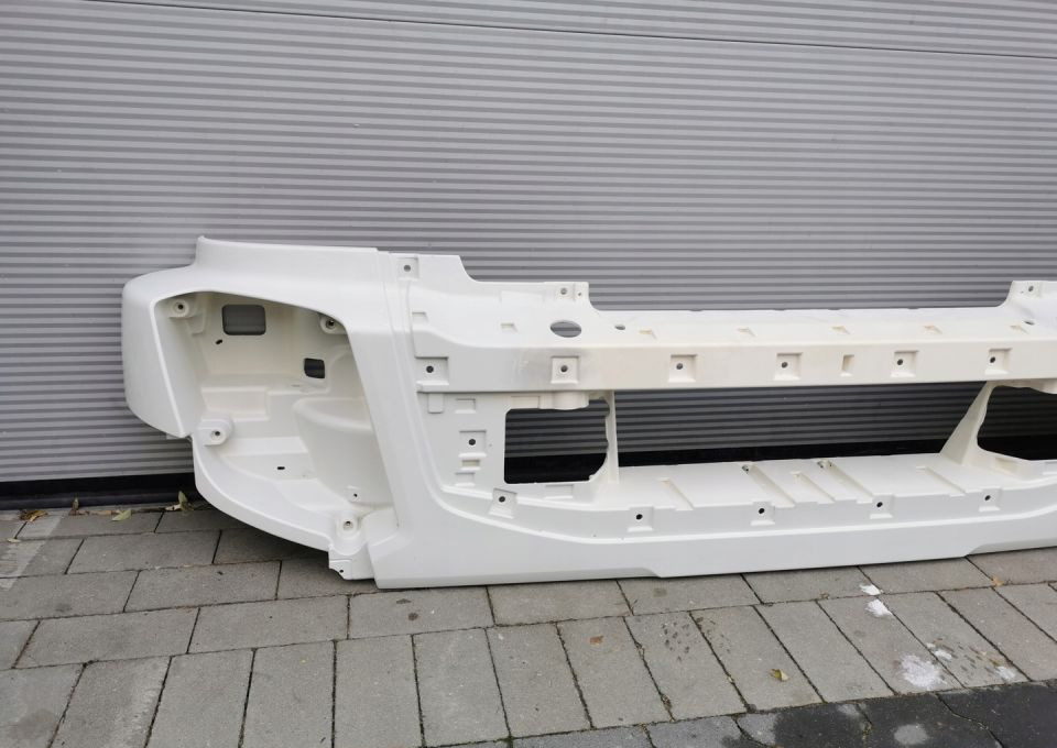 ZDERZAK VOLVO FL E6 NOWY ORYGINAŁ 82639926 - Para-choque: foto 3 ZDERZAK VOLVO FL E6 NOWY ORYGINAŁ 82639926 - Para-choque: foto 3