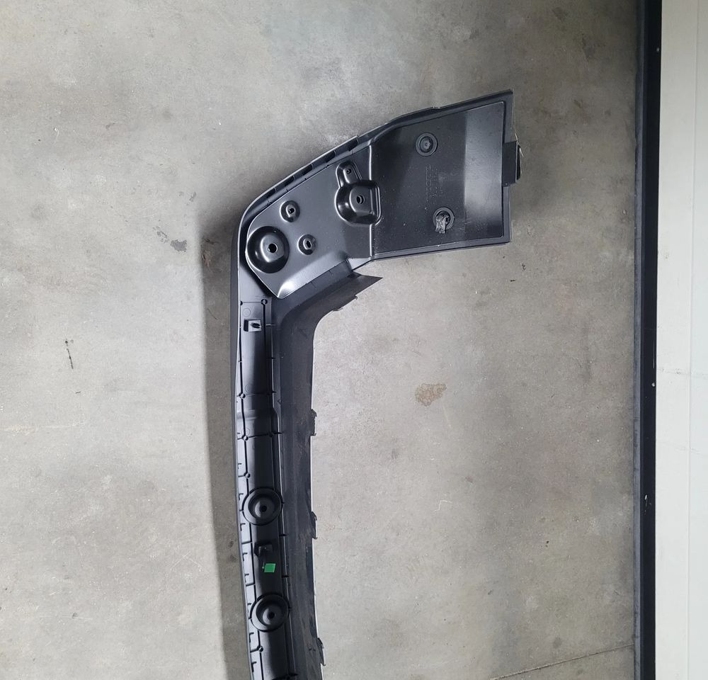 ZDERZAK VOLVO FMX 84236048 CHWALIM116 - Carroceria e exterior por Camião: foto 4 ZDERZAK VOLVO FMX 84236048 CHWALIM116 - Carroceria e exterior por Camião: foto 4