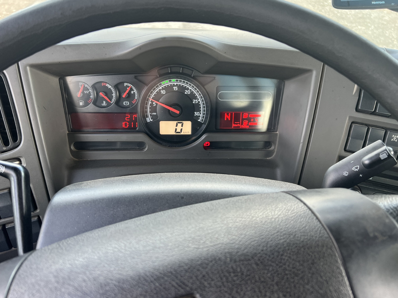 SCANIA 8x4 - Camião polibenne: foto 1 SCANIA 8x4 - Camião polibenne: foto 1