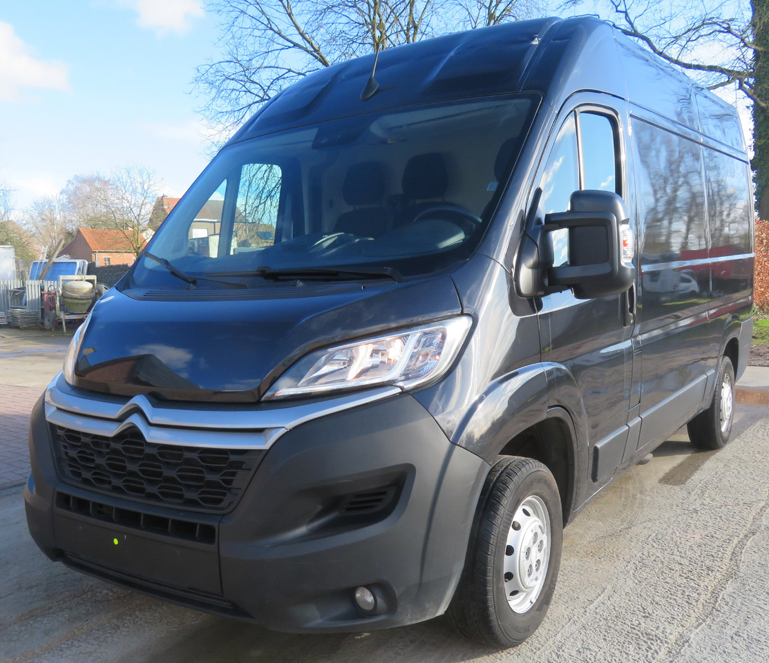 Citroën Jumpy 2.2 blueHDI L2H2 - Furgão compacto: foto 2 Citroën Jumpy 2.2 blueHDI L2H2 - Furgão compacto: foto 2