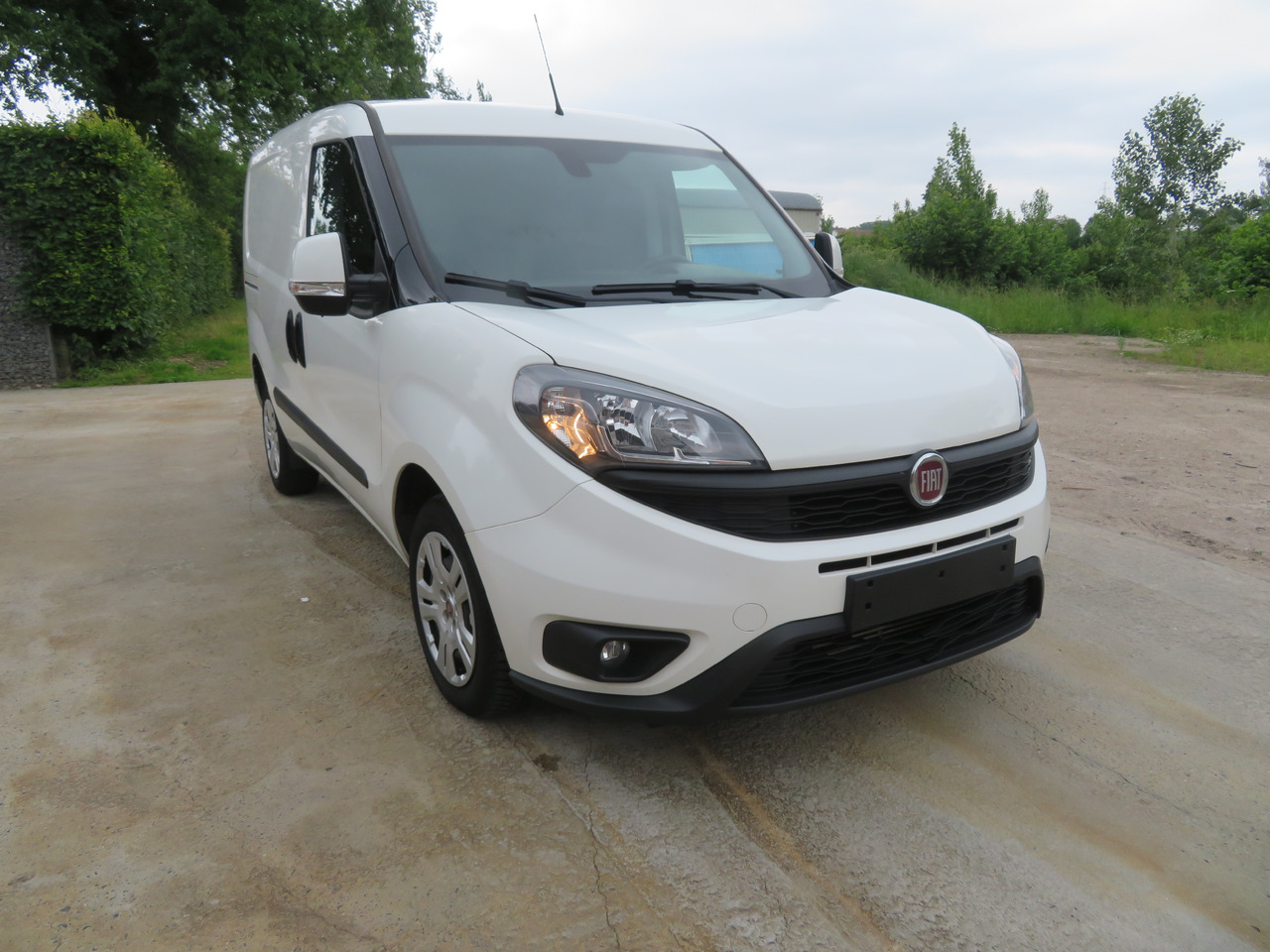 FIAT Doblo Cargo 1.6 Multijet - Furgão compacto: foto 1 FIAT Doblo Cargo 1.6 Multijet - Furgão compacto: foto 1