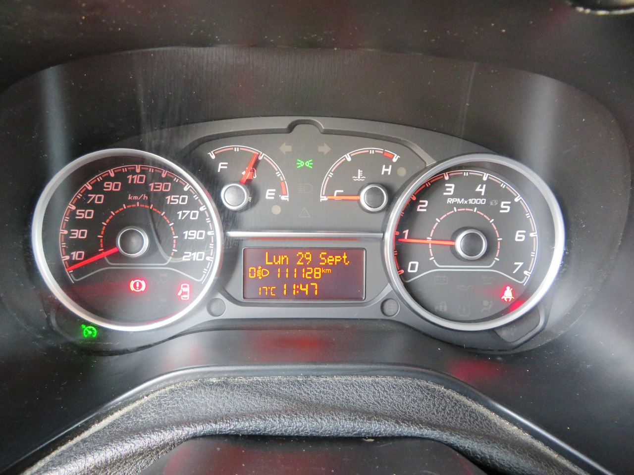 Furgão compacto Fiat Doblo Cargo 1.3 Multijet: foto 17