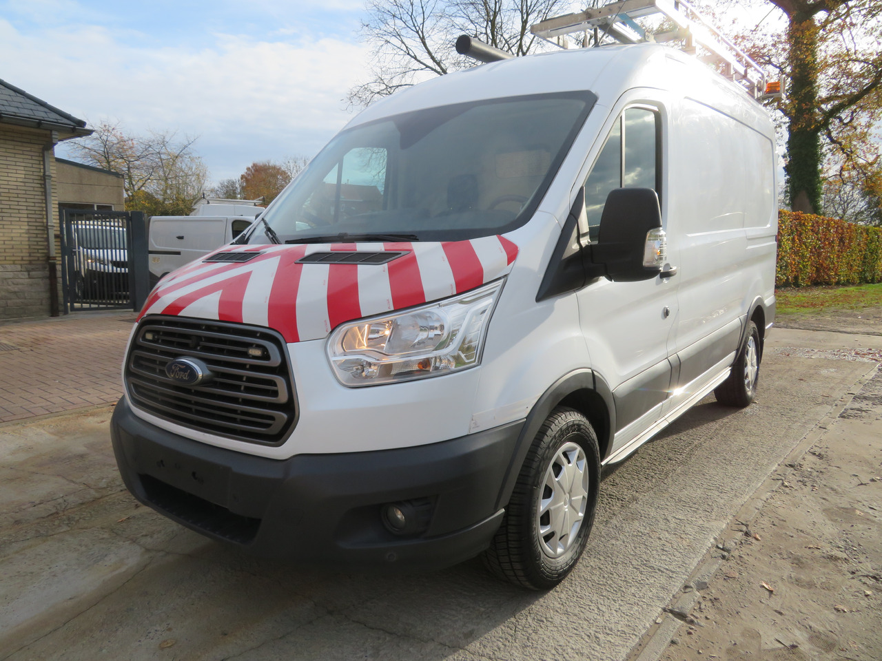Ford Transit 2.0TDCi - L2H2 - Furgão: foto 3 Ford Transit 2.0TDCi - L2H2 - Furgão: foto 3